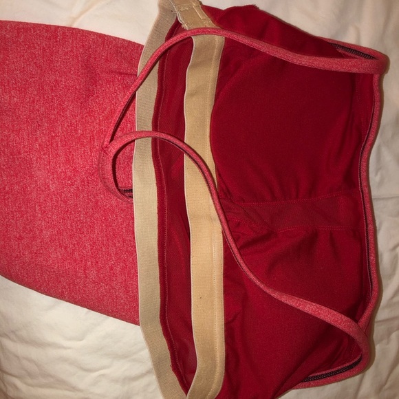 Lululemon tank top size 4 - Picture 7 of 7